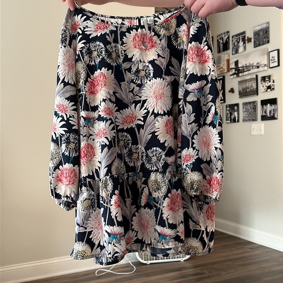 Lauren Conrad Floral Top - Picture 3 of 3